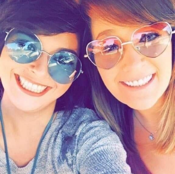 Meet your Posher, Theresa - Picture 4 of 4